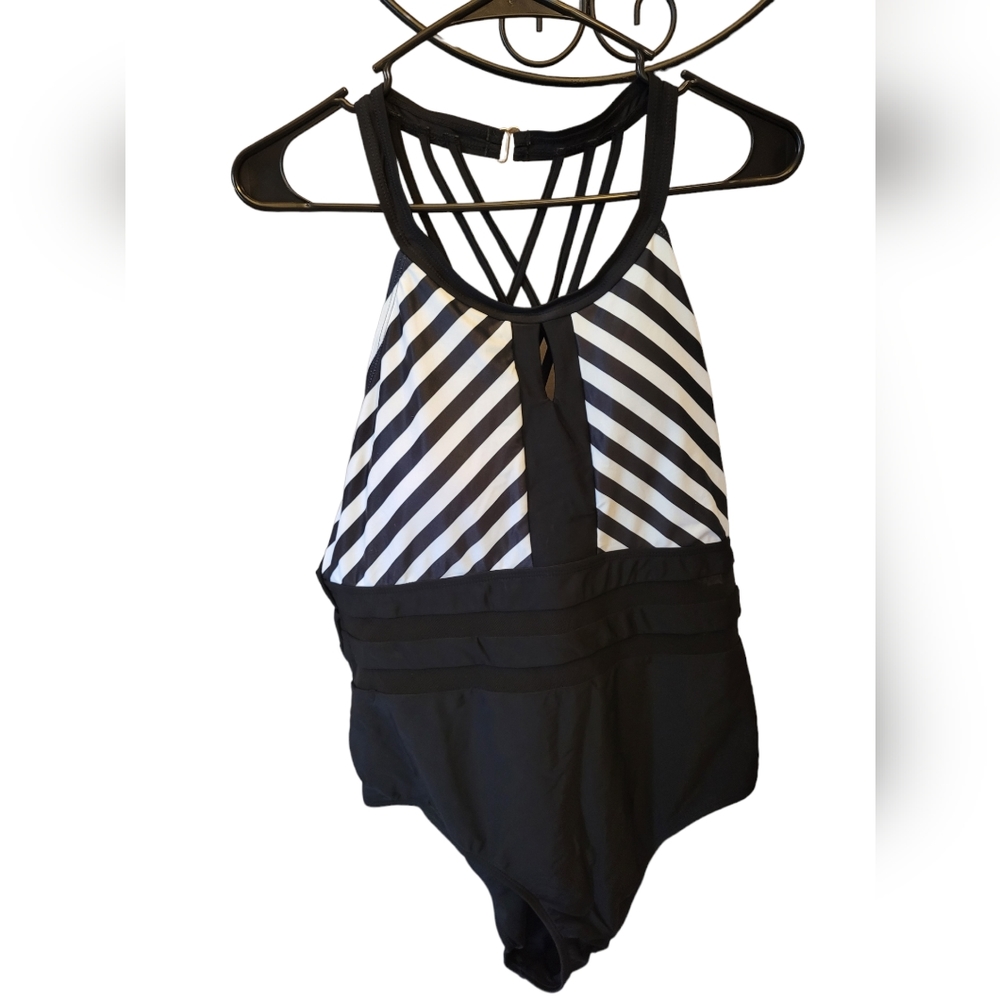 SHEIN swimsuit 2/3x